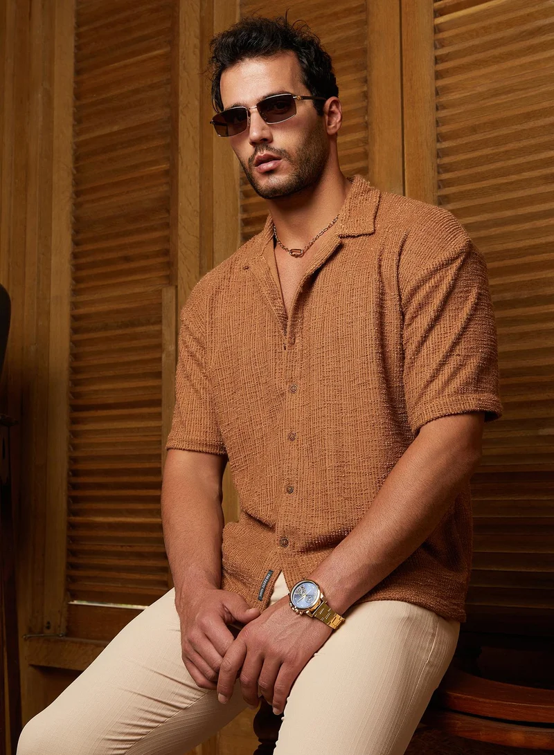 Campus Sutra Men's Tan Brown Tactile-Resort Oversized Shirt For Casual Wear | Cuban Collar | Short Regular Sleeves | Button Closure | Oversized Shirt Crafted With Comfort Fit For Everyday Wear